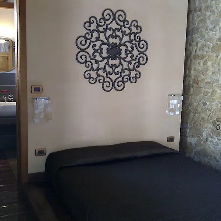 Chiusa Di Carlo *
