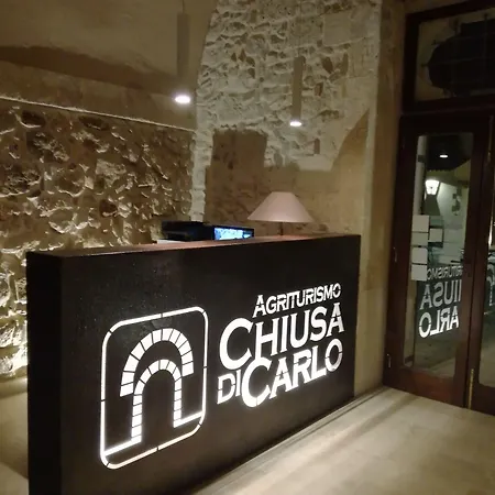 Chiusa Di Carlo Κατάλυμα σε φάρμα Avola