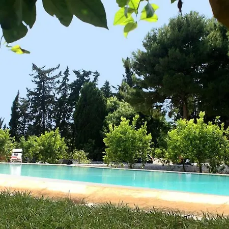 Chiusa Di Carlo Avola